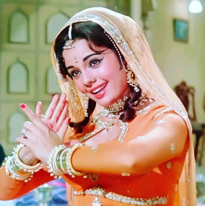 0087.- PERSONAL & PROFESSIONAL STORY OF ACTRESS-MUMTAZ podcast cover